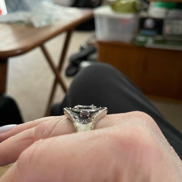 Sterling Silver Onyx and Rhodolite Ring - size 8 - Picture 6 of 8